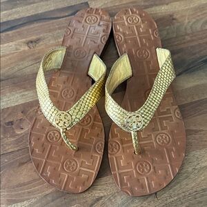 Tory Burch Gold Snake Print Thora Sandals SZ10